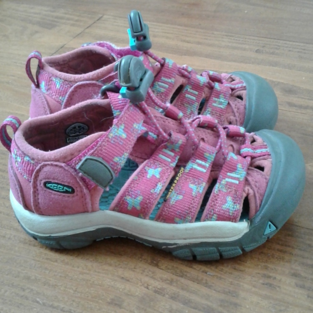 Keen toddler girl butterfly sandals 9